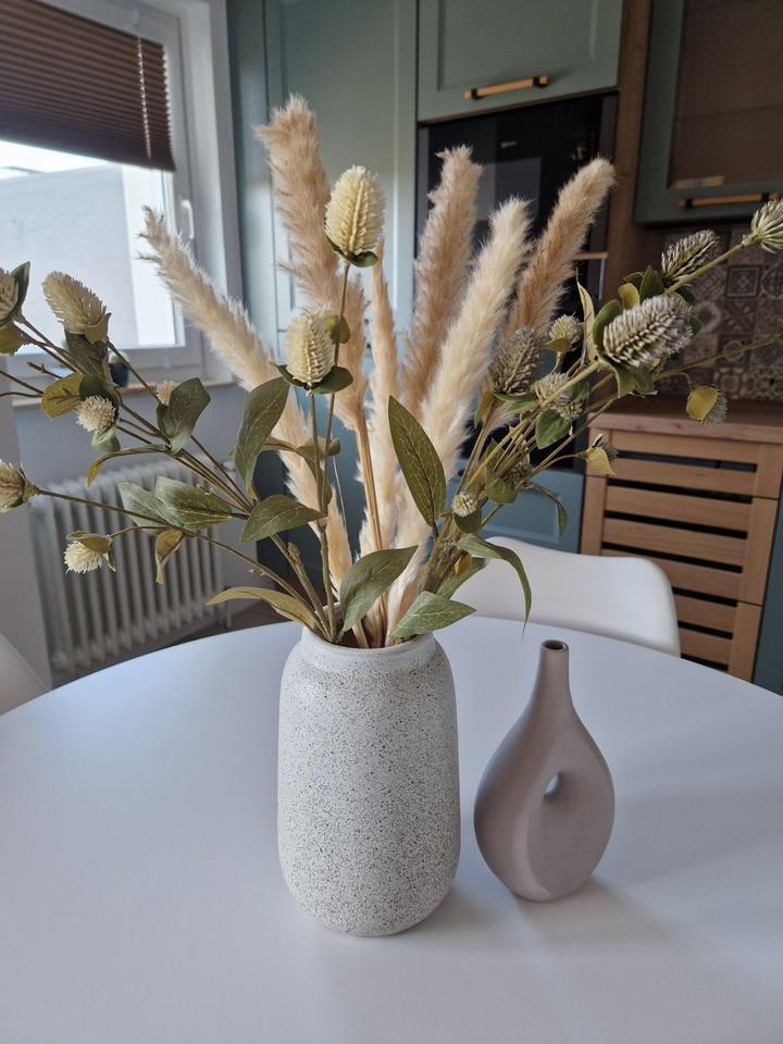 Modern & bezugsbereit: 3-Zimmer-Wohnung mit Balkon und Garage zimmer