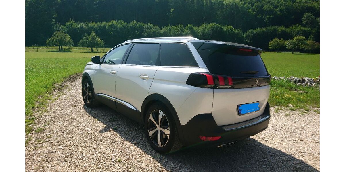 Peugeot 5008 86.000 km 18.600 &euro; Bonn 53129