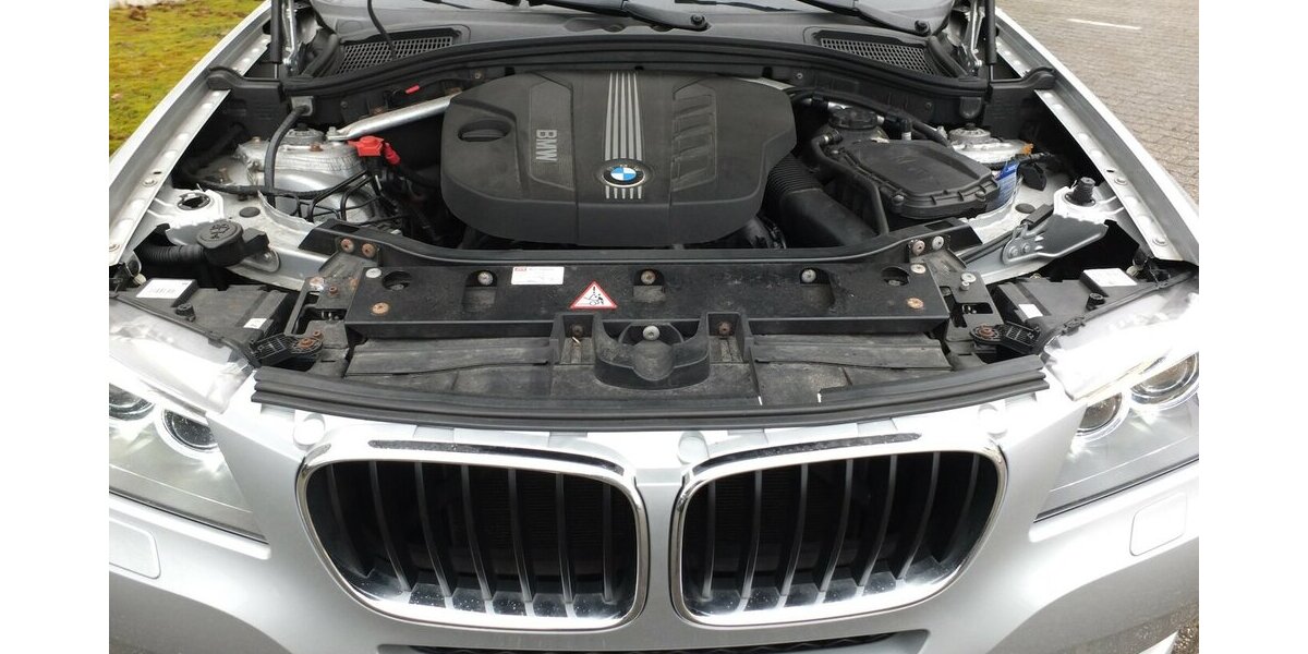 BMW X3 xDrive 20 d XENON NAVI TEILLEDER PDC STEPTRONIC 174.544 km 14.408 &euro; Köln 50858