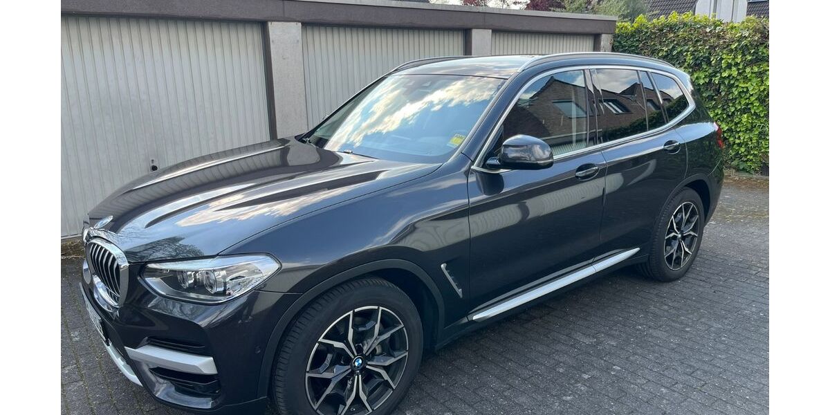 BMW X3 84.000 km 33.950 &euro; Köln 50765