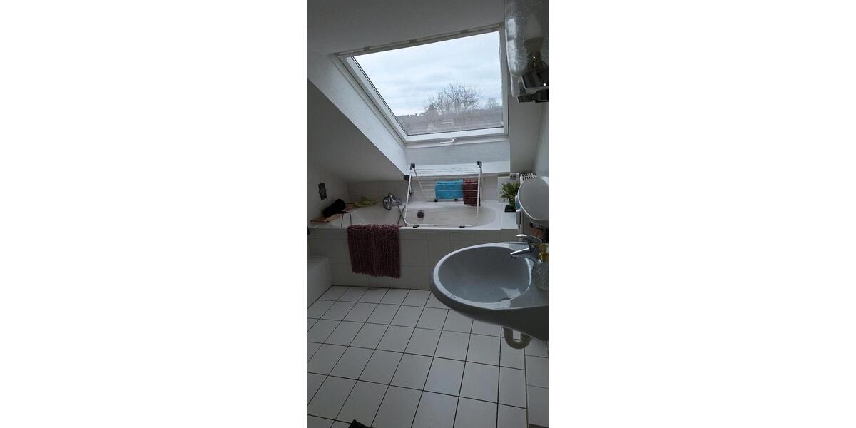 Dachgeschoßwohnung Weilerswist - 2 Zimmer, 60 m&sup2;, 850&euro; | Angebot:25426725