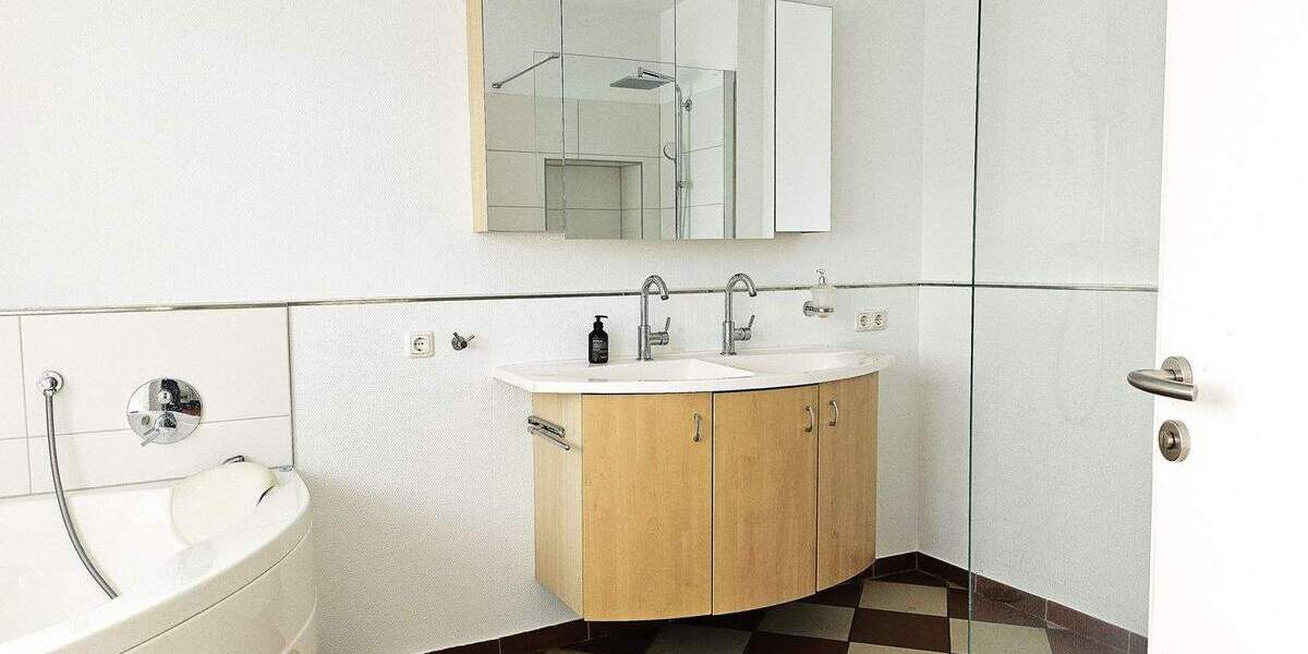 Einfamilienhaus Köln Lindweiler - 4 Zimmer, 190 m&sup2;, 390.000&euro; | Angebot:25665179