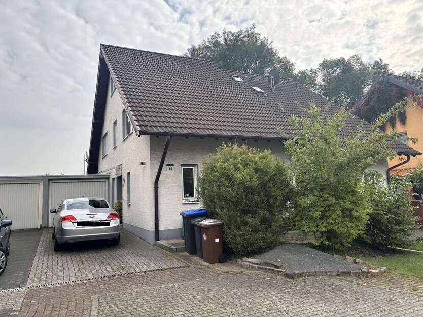 Haus zum Kaufen in Bergisch Gladbach 320.000 € 119 m² 4 zimmer