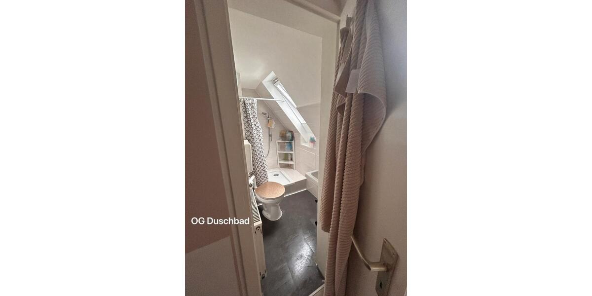 Doppelhaushälfte Siegburg - 8 Zimmer, 123 m&sup2;, 1.600&euro; | Angebot:27615040