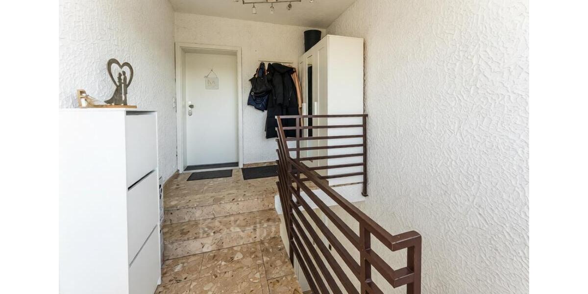 Dachgeschoßwohnung Elsdorf - 2 Zimmer, 63 m&sup2;, 1.150&euro; | Angebot:24818703