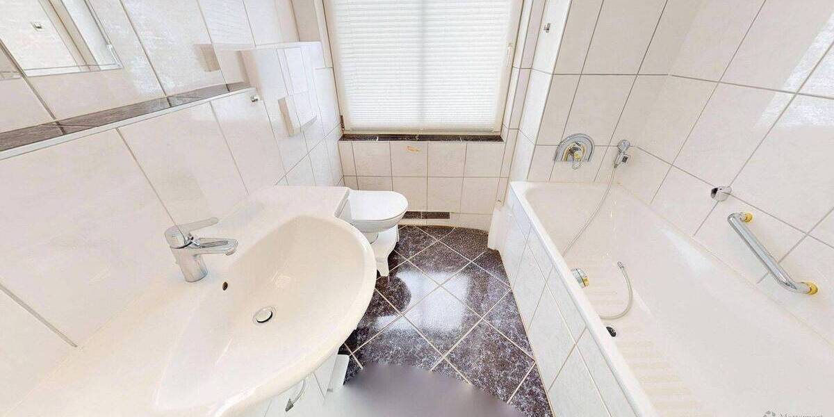 Reihenmittelhaus Monheim am Rhein Monheim - 4 Zimmer, 133 m&sup2;, 2.000&euro; | Angebot:26919119