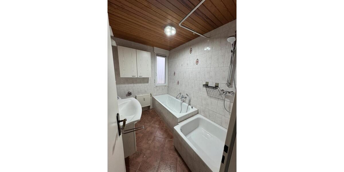 Dachgeschoßwohnung Kerpen Buir - 3 Zimmer, 84 m&sup2;, 900&euro; | Angebot:25311036