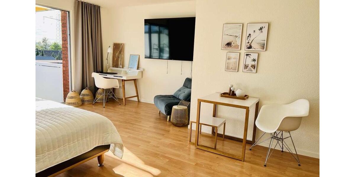 Hochwertig möbliertes 1-Zimmer-Apartment, großer Südbalkon 1 zimmer