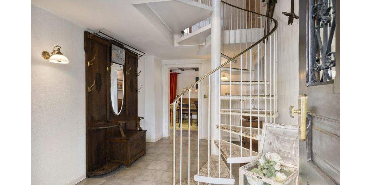 Bergisches Fachwerkhaus mit kleinen Schönheitsfehlern sucht neue Eigentümer 5 zimmer