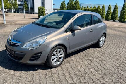 Opel Corsa 160.000 km 2.350 &euro; Köln 51105