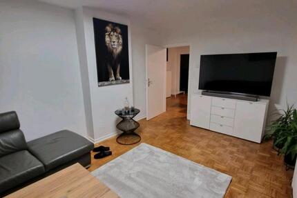 Haus Köln Mülheim - 3 Zimmer, 85 m&sup2;, 1.300&euro; | Angebot:25285859