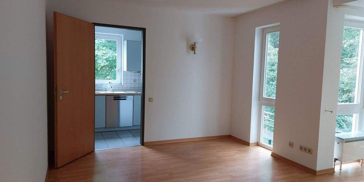 Etagenwohnung Siegburg Dreesch - 2 Zimmer, 61 m&sup2;, 785&euro; | Angebot:25562363