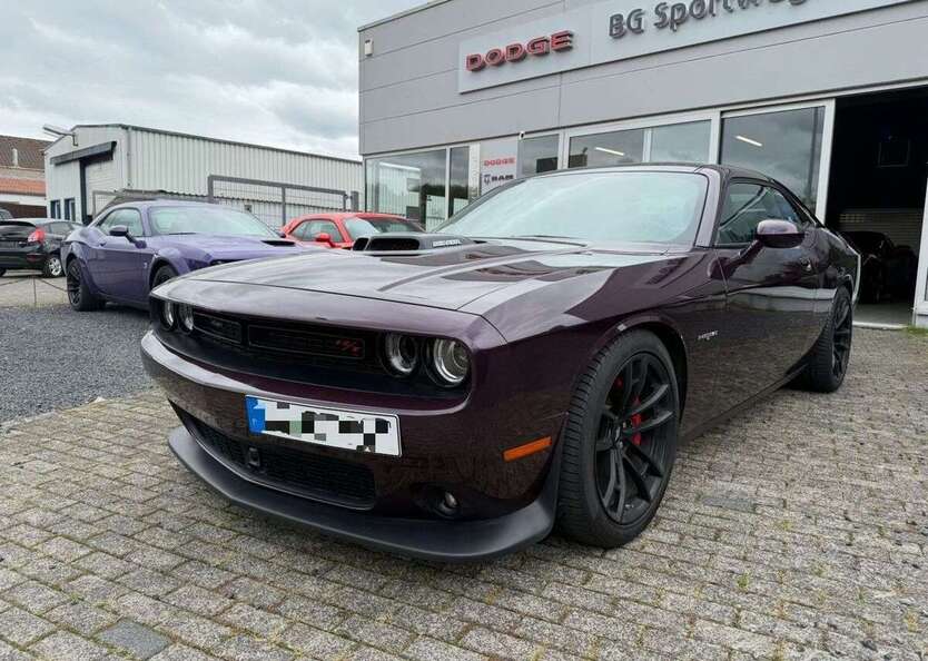 Dodge Challenger 12.900 km 54.890 € Bergheim 50129