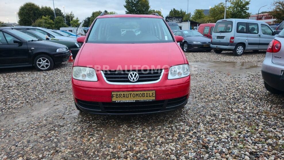 VW Touran 172.361 km 2.000 € BONN 53227
