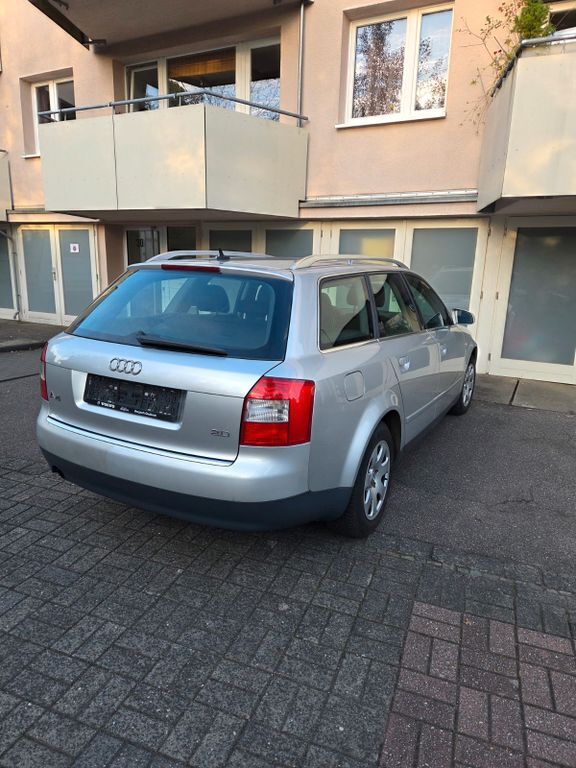 Audi A4 283.166 km 1.200 € Köln 51069