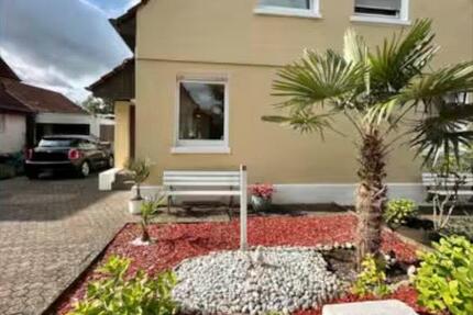 Haus Köln Kalk - 3 Zimmer, 75 m&sup2;, 2.500&euro; | Angebot:26419248