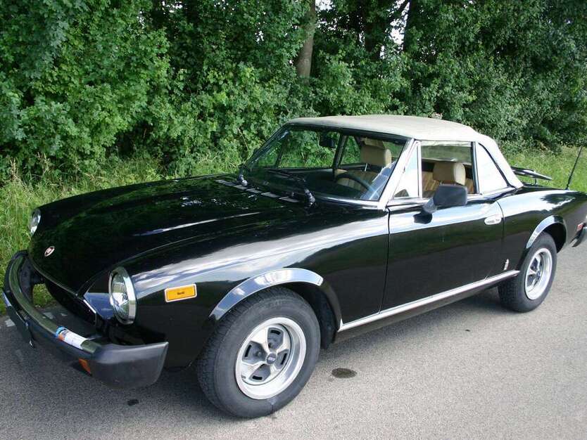 Fiat 124 Spider 97.011 km 10.000 € Pulheim 50259