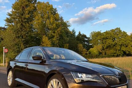 Skoda Superb 220.000 km 15.999 &euro; Köln 50997