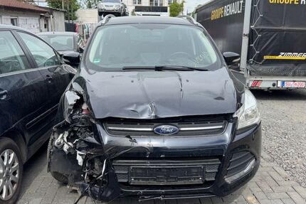 Ford Kuga 124.000 km 3.499 &euro; Bonn 53229