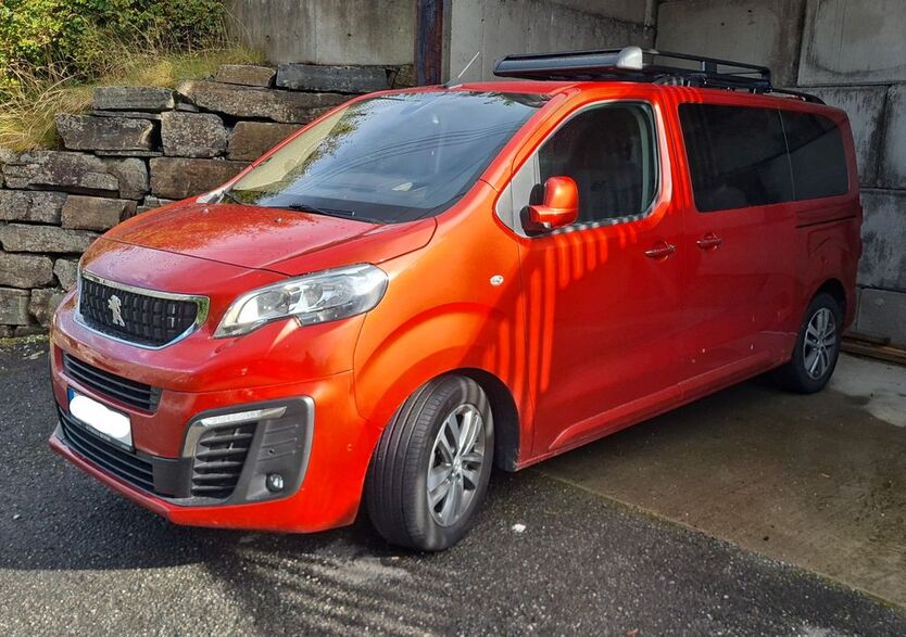 Peugeot Traveller 43.300 km 36.200 € Düsseldorf 40225