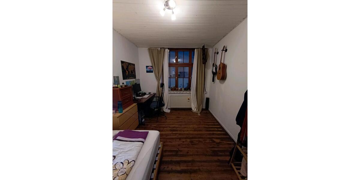 Untermiete 16.2.- 20.3.: WG-Zimmer in Altbau mit Garten 1 zimmer