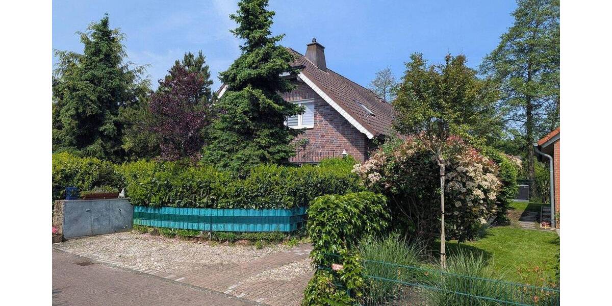 Einfamilienhaus Langenfeld (Rheinland) Richrath - 8 Zimmer, 301 m&sup2;, 995.000&euro; | Angebot:26824078