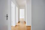 Exklusive 4-Zimmer-Wohnung mit Balkon & Aufzug in Düsseldorf-Oberkassel - sofort bezugsfrei!