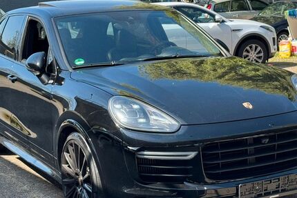 Porsche Cayenne 171.420 km 33.000 &euro; Köln 50969