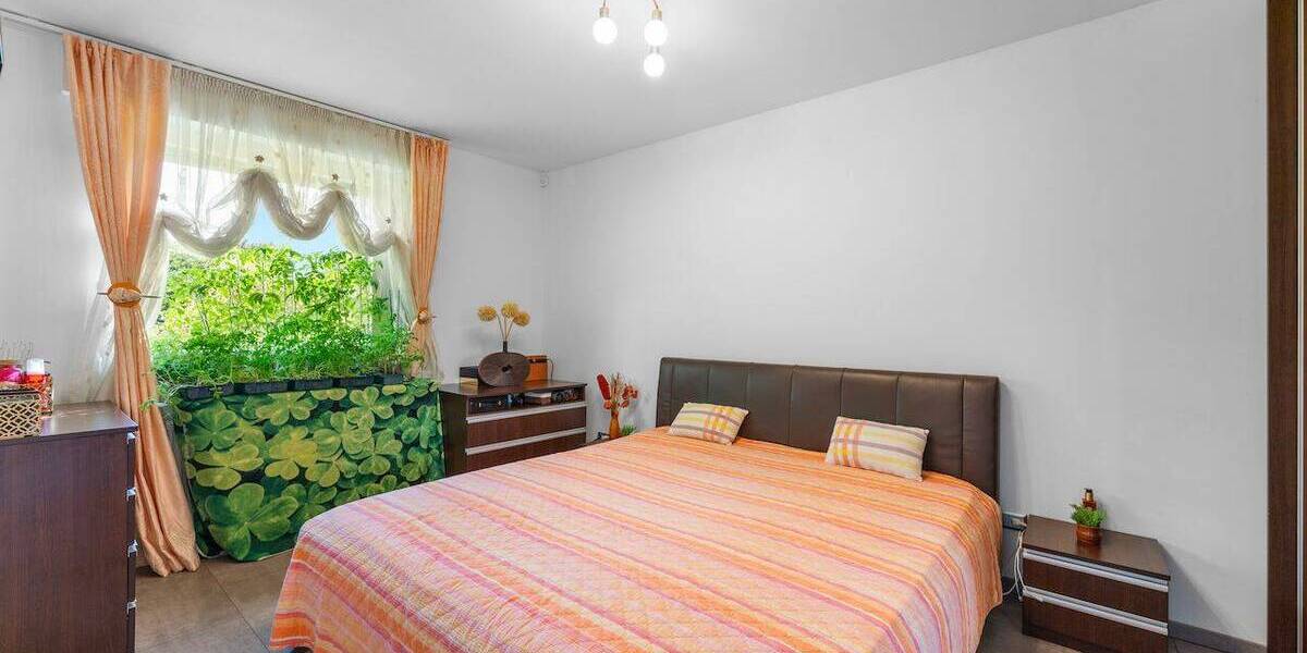 Etagenwohnung Köln Junkersdorf - 3 Zimmer, 96 m&sup2;, 520.000&euro; | Angebot:25735218