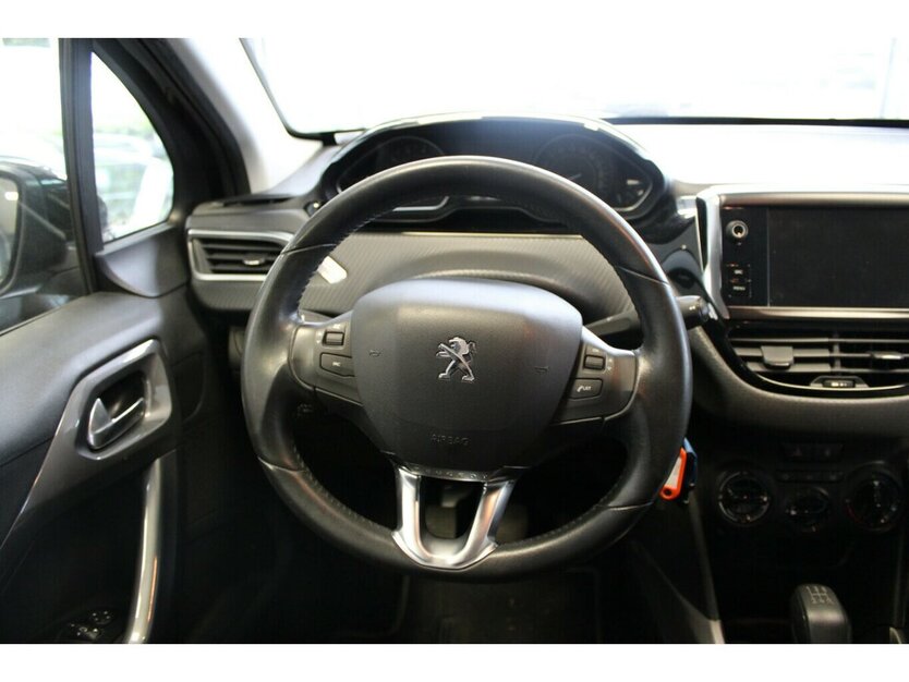 Peugeot 2008 PureTech 82 Active 108.990 km 7.980 € Euskirchen 53881