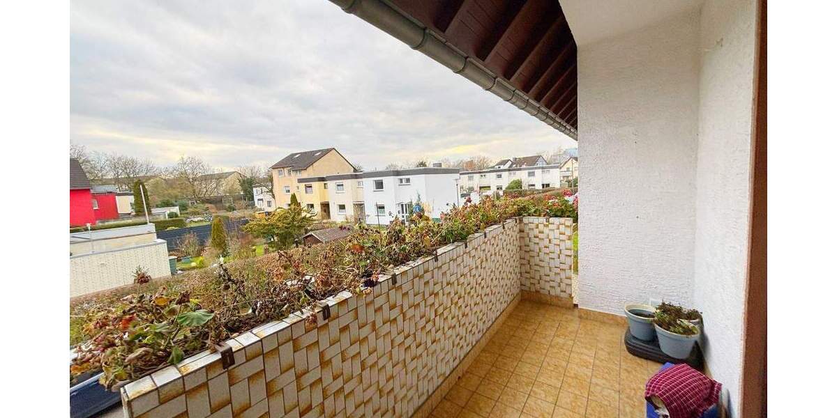 Etagenwohnung Leverkusen Rheindorf - 4 Zimmer, 101 m&sup2;, 268.000&euro; | Angebot:25409672