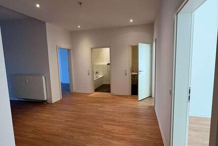 WG geeignete 3 Zimmer-Studentenwohnung inkl. Küche neben dem Rhein-Center! [VAC-16643] 3 zimmer