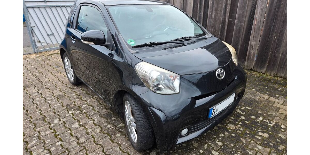 Toyota IQ 131.696 km 4.950 &euro; Köln 50859