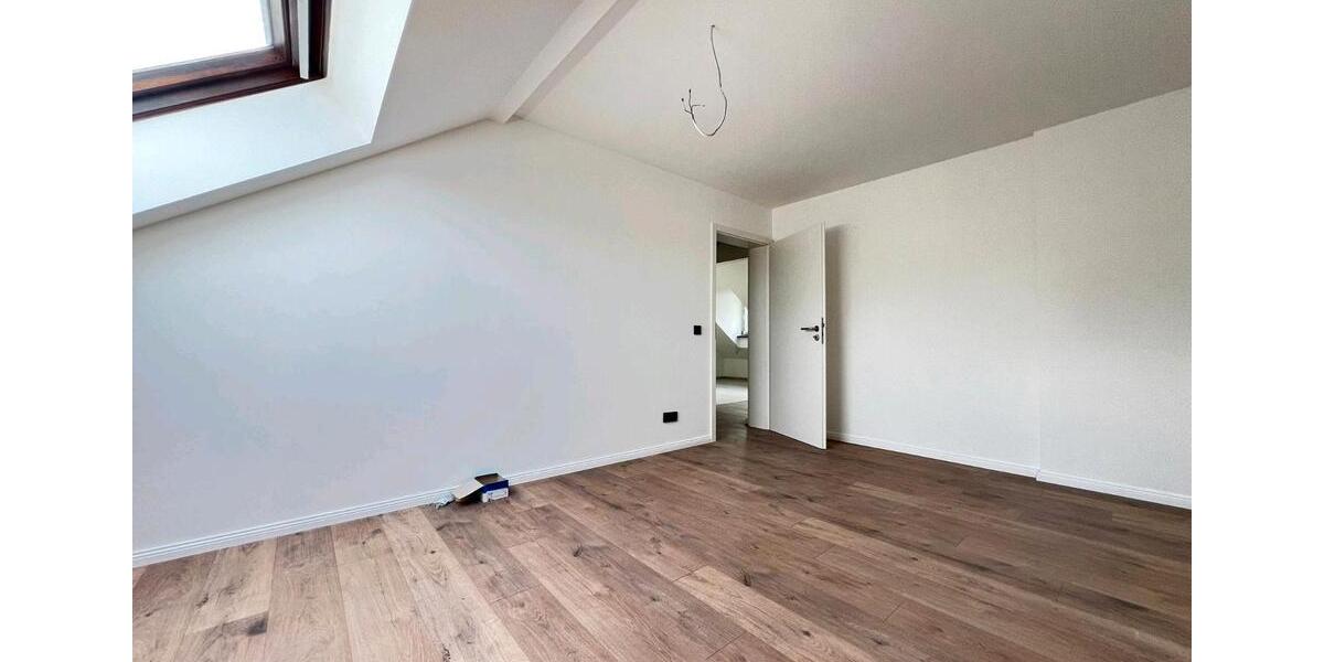 Dachgeschoßwohnung Brühl - 3 Zimmer, 54 m&sup2;, 870&euro; | Angebot:26411501