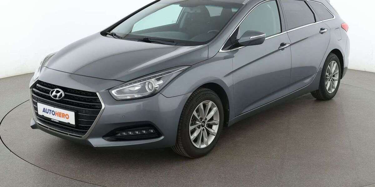 Hyundai i40 114.405 km 10.590 &euro; Köln 50739
