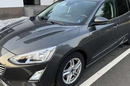 Ford Focus EcoBlue.Nav.Temp.Serv-Neu.EU6 GARANTIE.1Hd 64.284 km 14.000 &euro; Erftstadt 50374