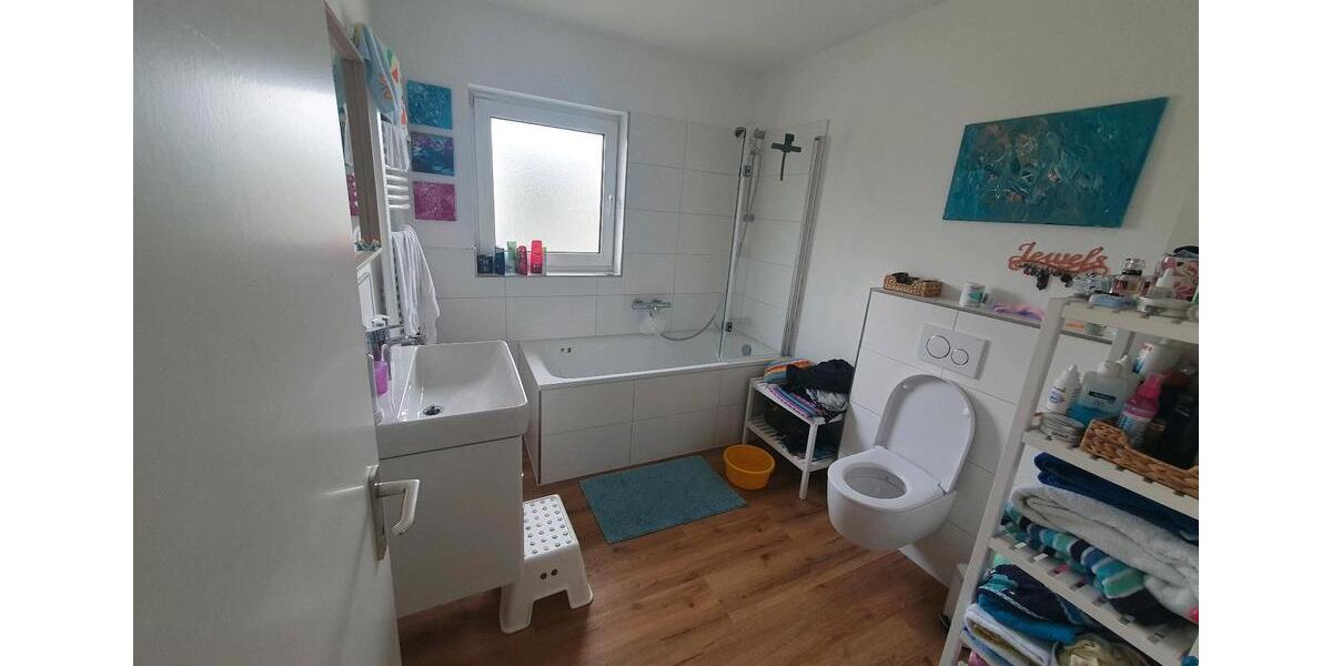 Familienfreundliches möbliertes Haus zur Zwischenmiete in Köln 5 zimmer