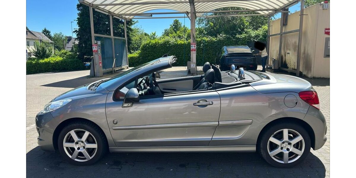 Peugeot 207 86.797 km 5.400 &euro; Solingen 42697