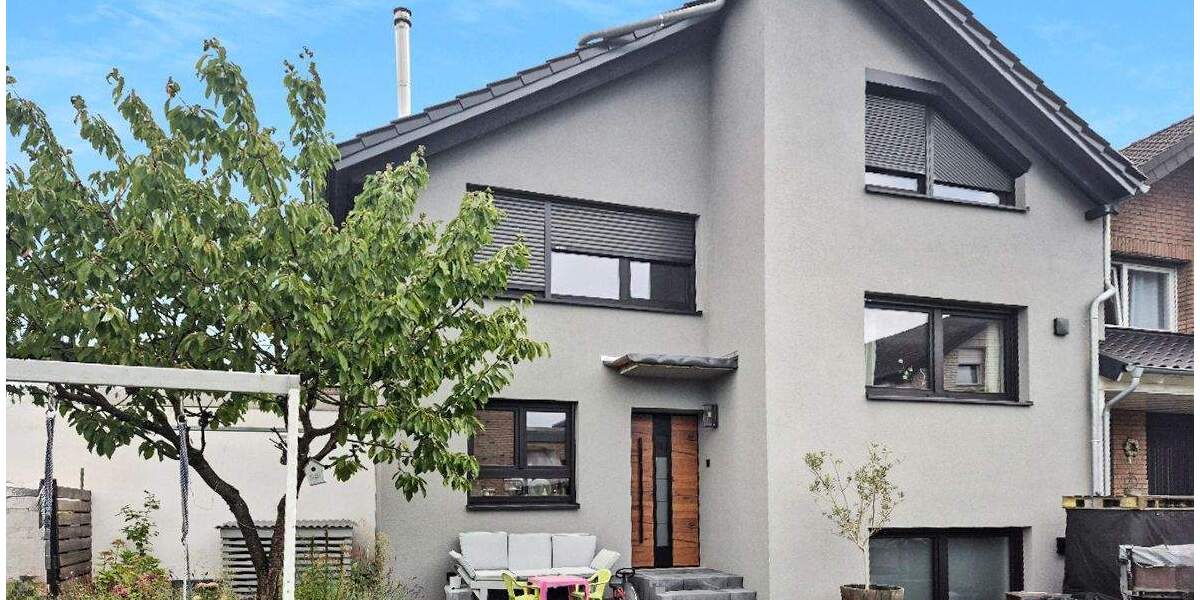 Zeitgemäß modernisiert & energieeffizient - Das ideale Familienhaus in Lohmar-Heide 6 zimmer