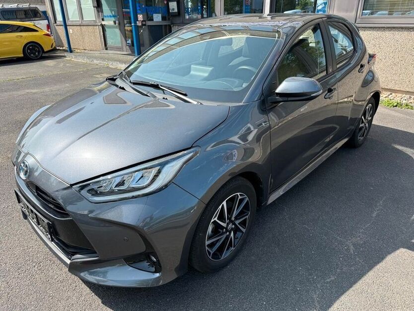 Yaris