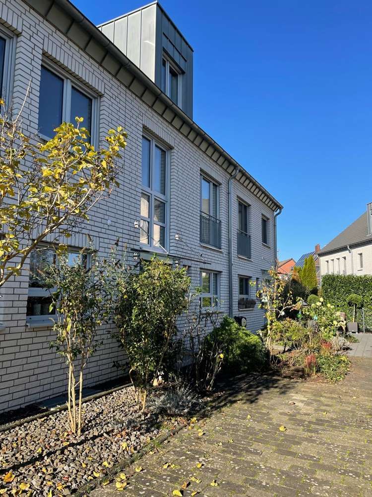 Haus zum Kaufen in Leverkusen Hitdorf 625.000 € 159 m²