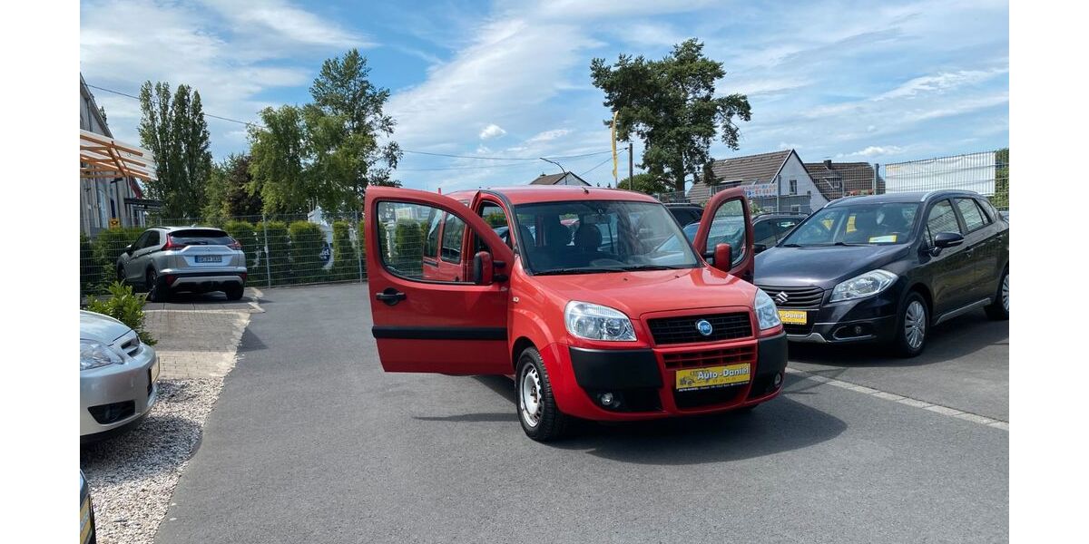 Fiat Doblo 129.000 km 3.300 &euro; Bonn 53227