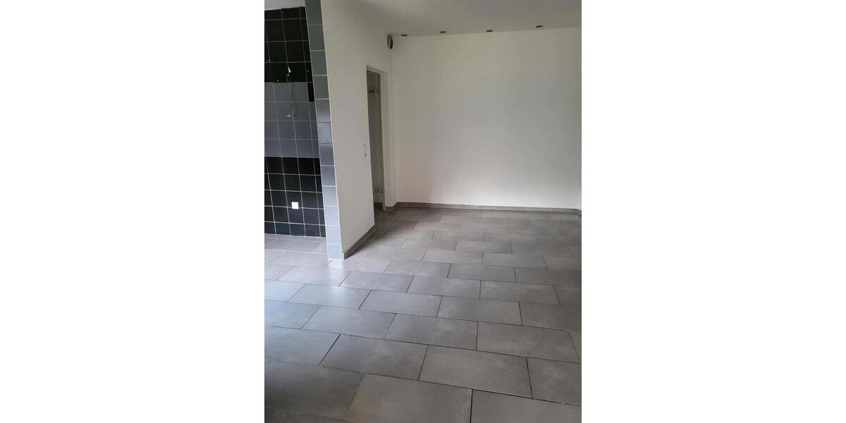 Terrassenwohnung Hürth - 2 Zimmer, 77 m&sup2;, 1.100&euro; | Angebot:26310412