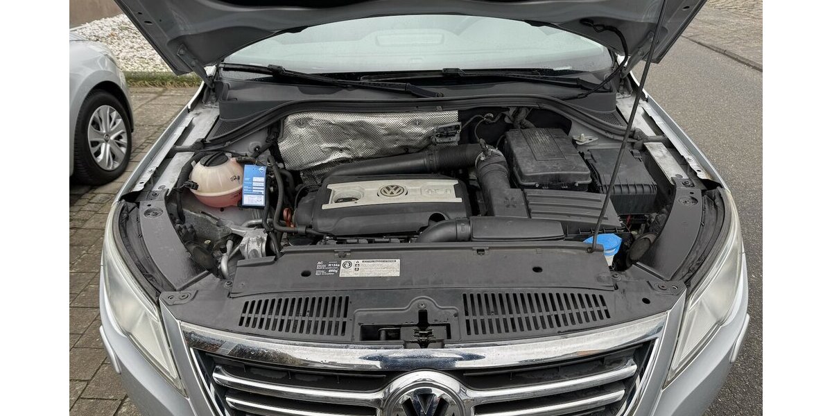 VW Tiguan 2.0TSI DSG 4-Motion Xenon AHK SR+WR 1.Hd 109.500 km 11.900 &euro; Erftstadt 50374