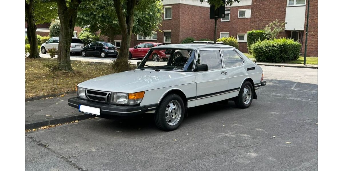 Saab 900 138.600 km 9.500 € Haan 42781