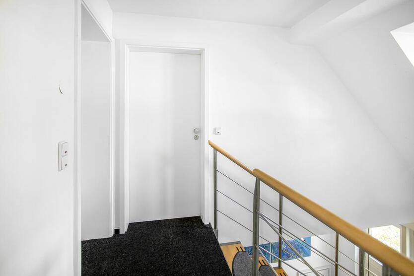 Büro mit herrlichem Blick , frischgestrichen - sofort Bezug möglich zimmer