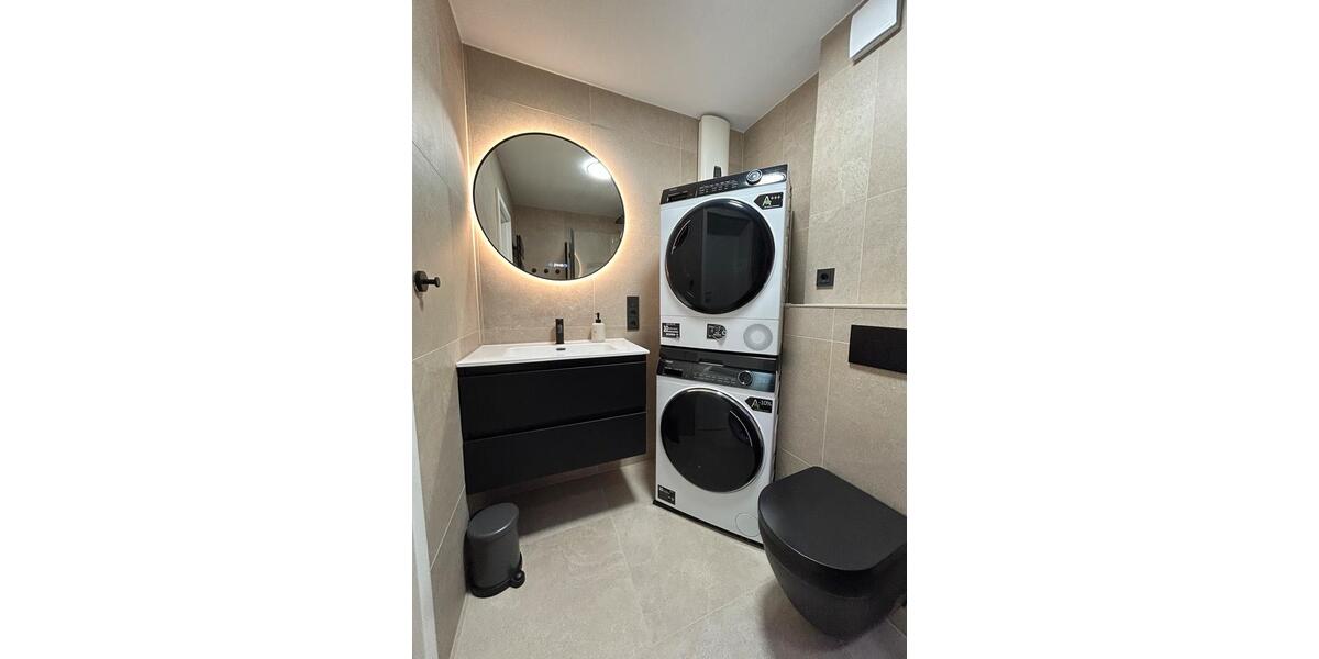 Dachgeschoßwohnung Bonn Gronau - 1 Zimmer, 22 m&sup2;, 670&euro; | Angebot:25312293