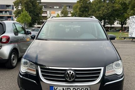 VW Touran 365.000 km 3.200 &euro; Köln 51067