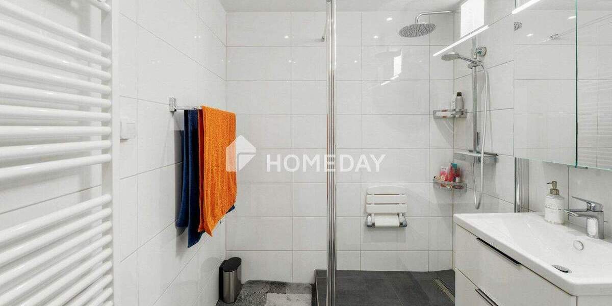 Platz für Ihre Pläne: Großzügige 4-Zimmer-Wohnung mit Aufzug und Panorama-Loggia 4 zimmer