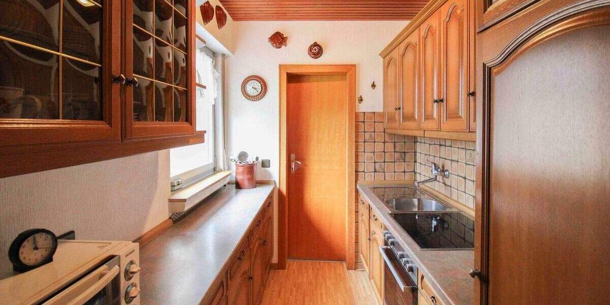 Einfamilienhaus Köln Esch/Auweiler - 7 Zimmer, 170 m&sup2;, 599.000&euro; | Angebot:24846097